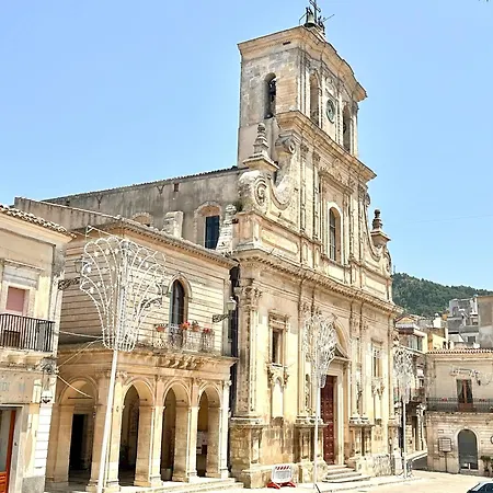 Apartman Balcone Sul Duomo Chiaramonte Gulfi